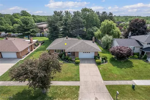 5795 Mural Dr, Seven Hills, OH 44131 photo 32