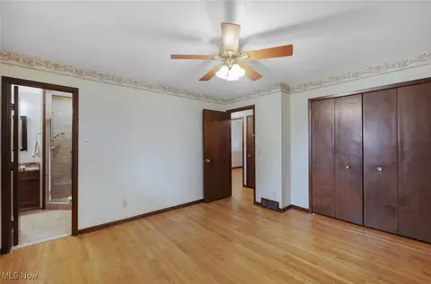 5795 Mural Dr, Seven Hills, OH 44131 photo 15