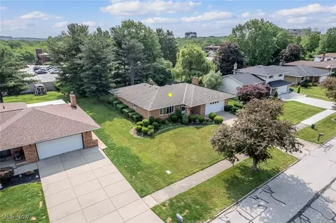 5795 Mural Dr, Seven Hills, OH 44131 photo 33