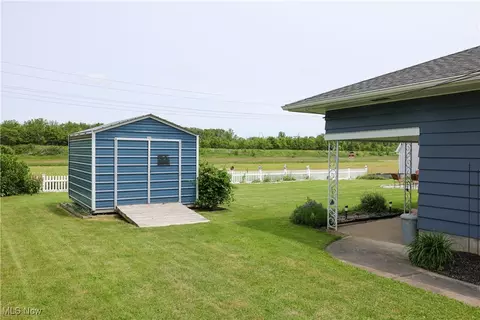 42008 Debra Dr, Elyria, OH 44035 photo 5