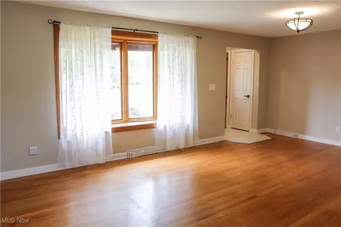 42008 Debra Dr, Elyria, OH 44035 photo 10