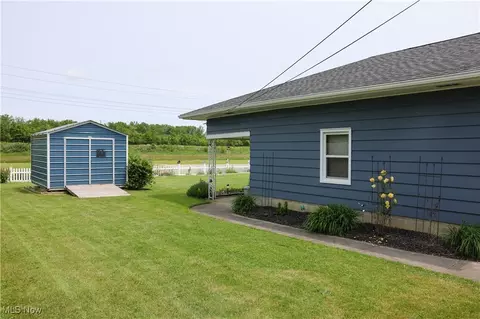 42008 Debra Dr, Elyria, OH 44035 photo 4