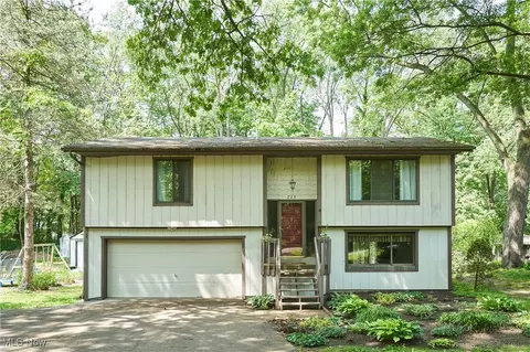 224 W Ingleside Dr, Akron, OH 44319
