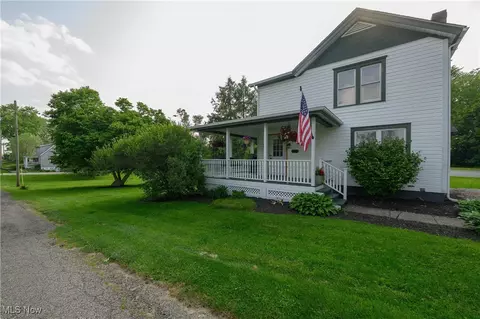 1177 Isabella Ave NW, North Lawrence, OH 44666