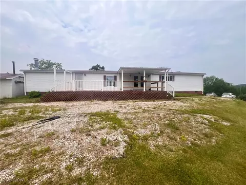 8548 Mount Carmel Ridge Rd, Saint Marys, WV 26170