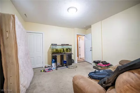514 Lawn Ave NW, Canton, OH 44708 photo 4
