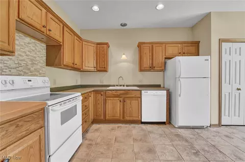 Kitchen - 6976 Knight St NW, Canton, OH 44708 photo 1 of 2