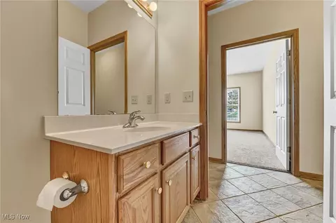 Bath - 6976 Knight St NW, Canton, OH 44708 photo 4 of 4