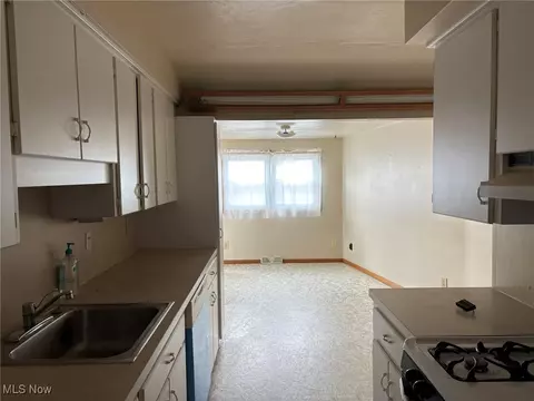 Other - 453 Kenyon Ave, Elyria, OH 44035 photo 1 of 12