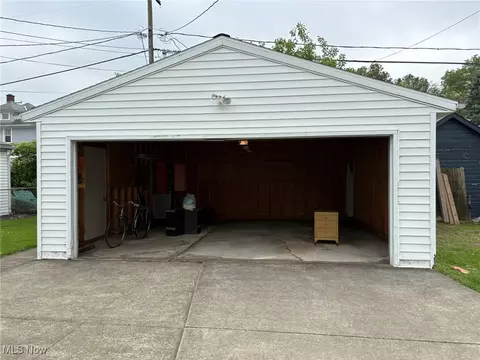 Other - 453 Kenyon Ave, Elyria, OH 44035 photo 3 of 12