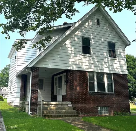 334 Hayes Ave, Mcdonald, OH 44437