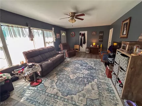 7427 Westview, Boardman, OH 44512 photo 4