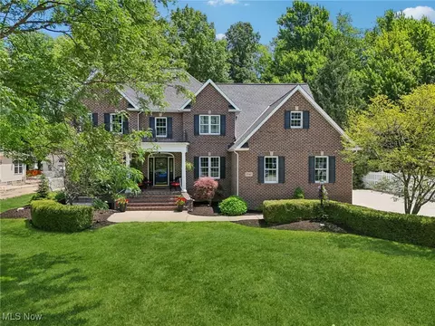 7747 Ellington Pl, Mentor, OH 44060