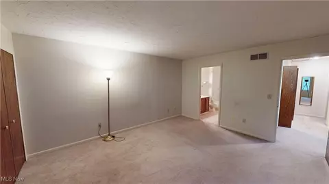 Bedroom - 1434 Loop Rd, Kent, OH 44240 photo 1 of 11