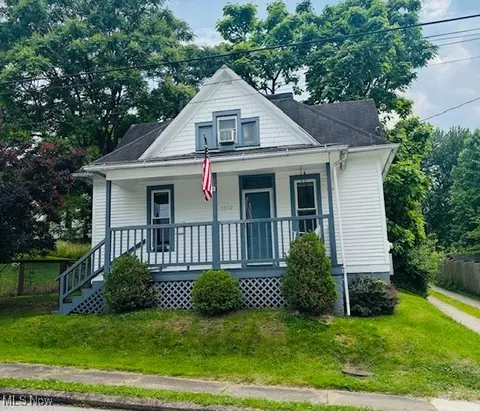 1112 Charles St, Parkersburg, WV 26101