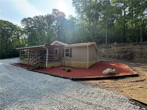 48901 State Route 154, Rogers, OH 44455
