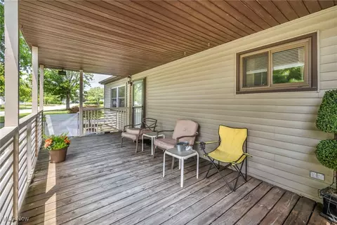 4113 Riverside Dr, Lorain, OH 44055 photo 6