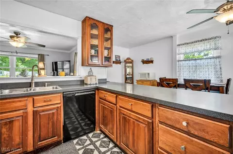 4113 Riverside Dr, Lorain, OH 44055 photo 10