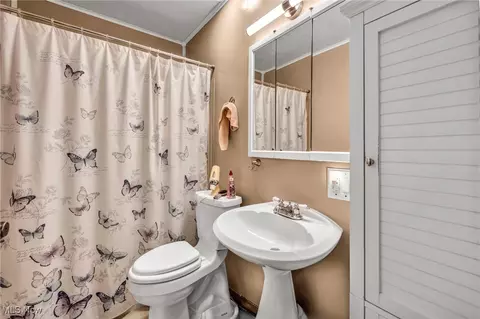 4113 Riverside Dr, Lorain, OH 44055 photo 25