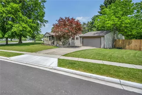 4113 Riverside Dr, Lorain, OH 44055 photo 4