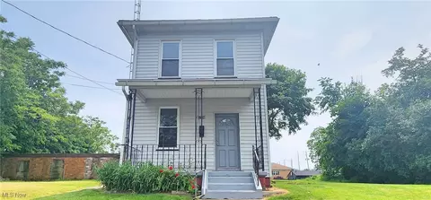 1434 2nd St NE, Canton, OH 44704