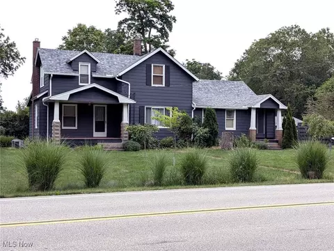 26690 Cook Rd, Olmsted Twp, OH 44138