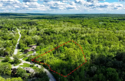 11861 Edgerton Rd, North Royalton, OH 44133