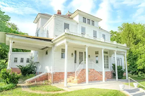 45 W Main St, Quaker City, OH 43773