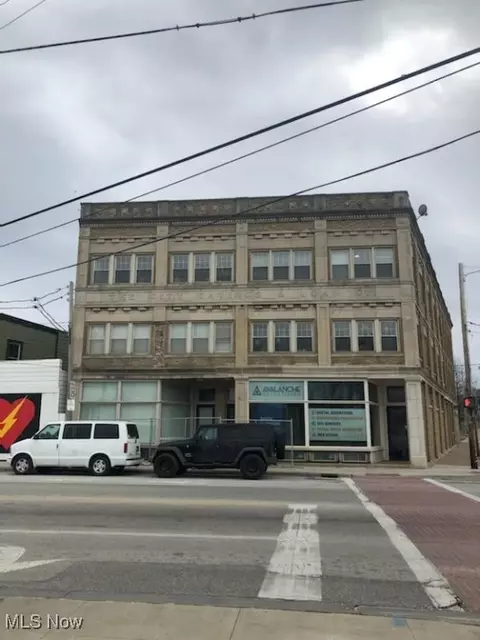1401 W 75th St #D, Cleveland, OH 44102