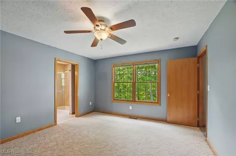 685 Timothy Dr, Willard, OH 44890 photo 11