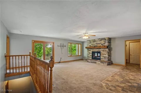 685 Timothy Dr, Willard, OH 44890 photo 3
