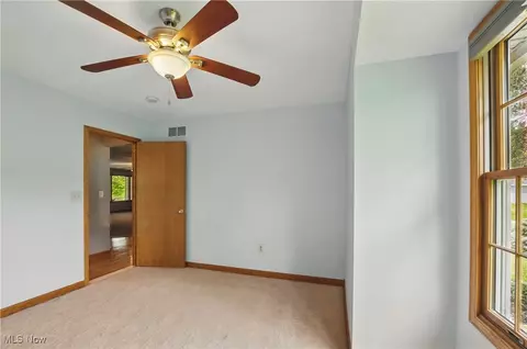 685 Timothy Dr, Willard, OH 44890 photo 16