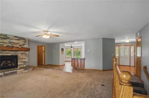 685 Timothy Dr, Willard, OH 44890 photo 4