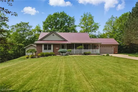 685 Timothy Dr, Willard, OH 44890
