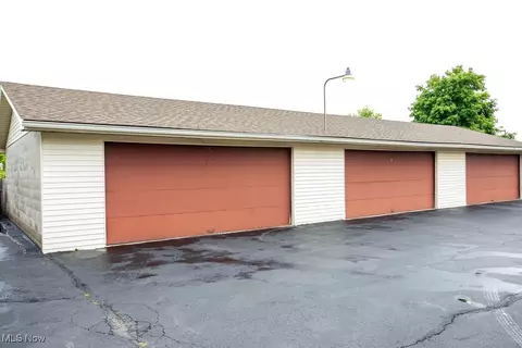 Exterior - 816 Pearson Un #1, Boardman, OH 44512 photo 1 of 1