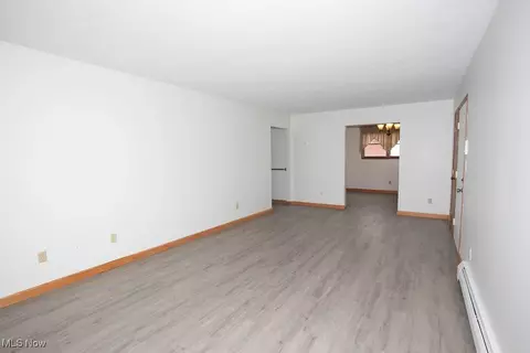 Living - 816 Pearson Un #1, Boardman, OH 44512 photo 1 of 1
