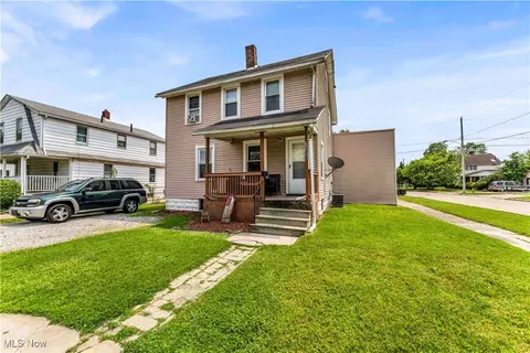 2500 E 32nd St, Lorain, OH 44055 photo 3