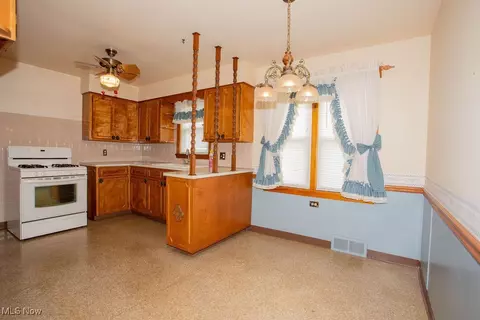 Kitchen - 200 Helena Dr, Struthers, OH 44471 photo 1 of 2