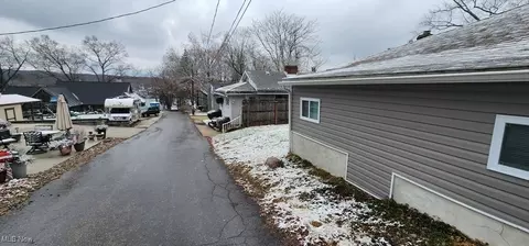 395 W Olden Ave, Coventry, OH 44319