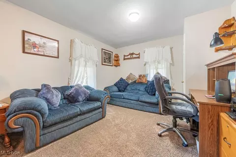 2733 E Waterloo Rd, Akron, OH 44312 photo 8