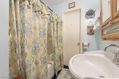 2733 E Waterloo Rd, Akron, OH 44312 photo 25