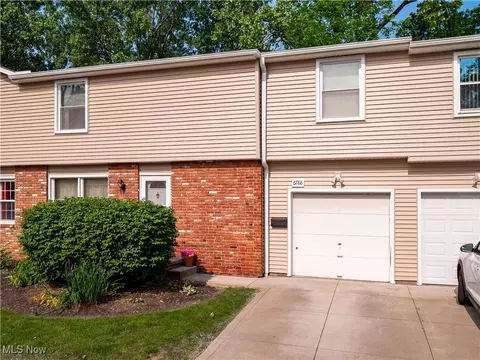 6788 Kirkwood Dr #1/3, Mentor, OH 44060