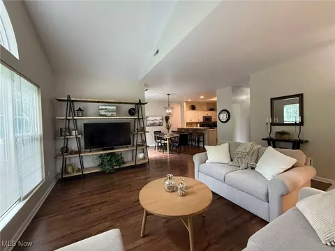 Other - 5645 Clingan Rd #2D, Struthers, OH 44471 photo 4 of 18