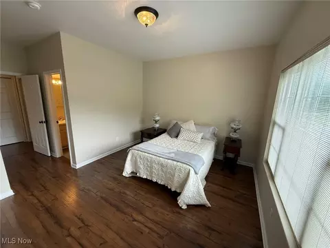 Bedroom - 5645 Clingan Rd #2D, Struthers, OH 44471 photo 2 of 6
