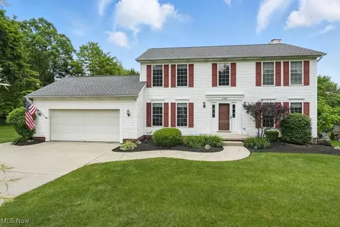 3385 Marsh Rd, Stow, OH 44224