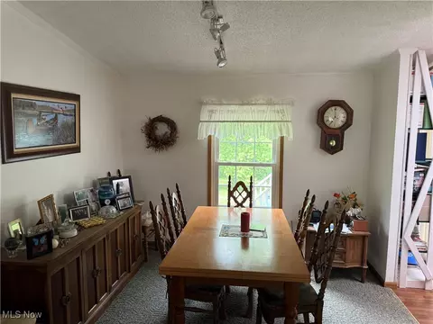 5595 Ford Rd, Madison, OH 44057 photo 4