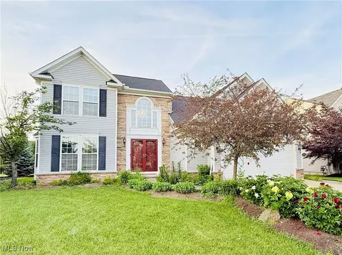 155 Stone Ridge Way, Berea, OH 44017