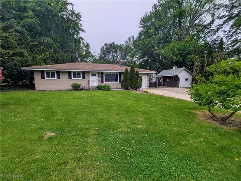 1396 Oldsmar Ave, Madison, OH 44057
