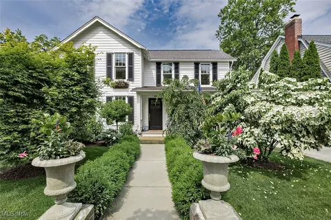 100 Church St, Chagrin Falls, OH 44022