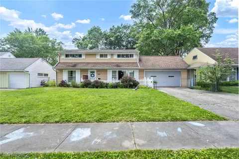3450 Atterbury St, Cuyahoga Falls, OH 44221